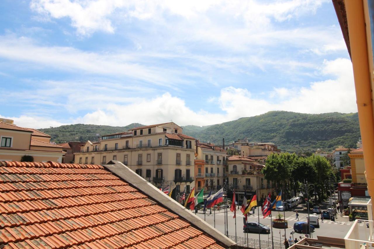 Piazza Tasso Max 1 Leilighet Sorrento Eksteriør bilde