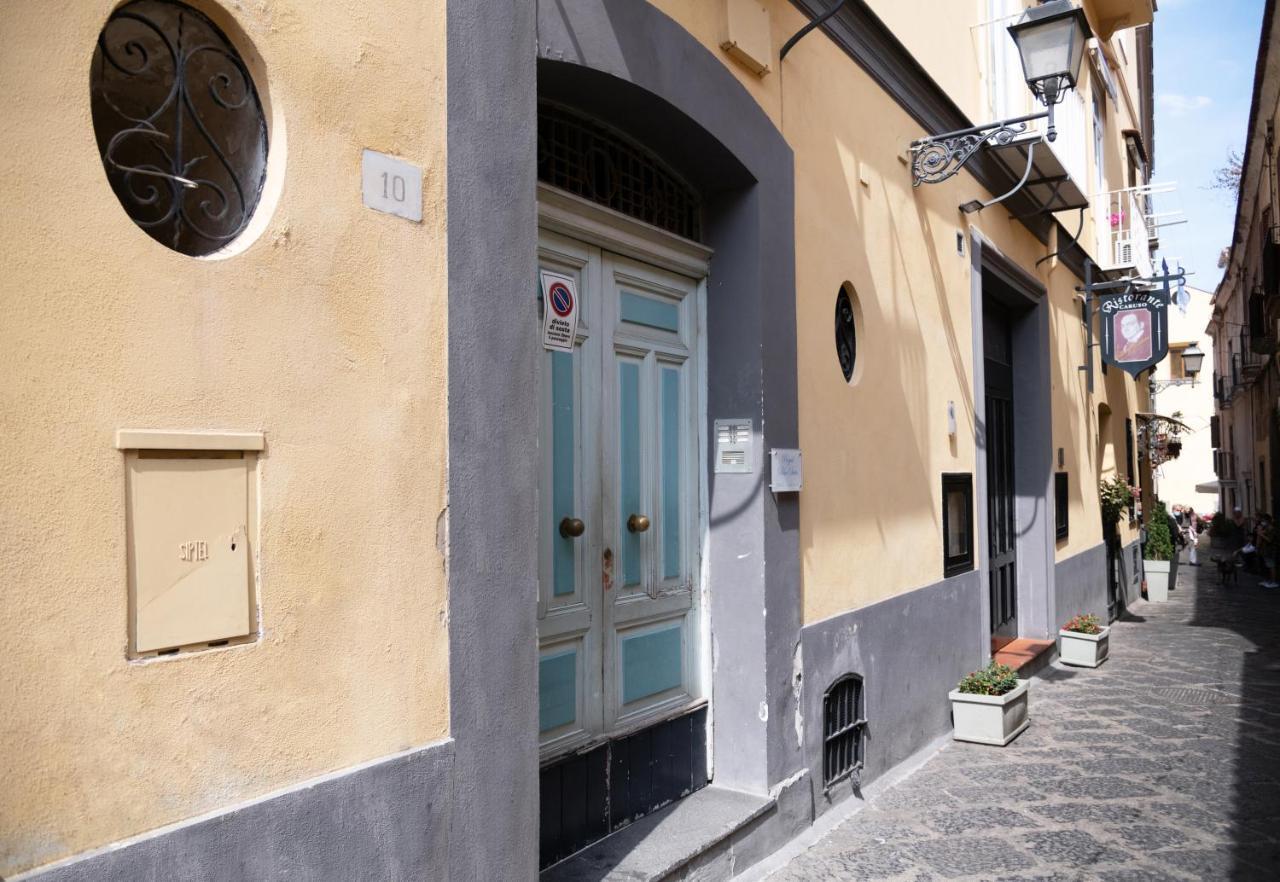 Piazza Tasso Max 1 Leilighet Sorrento Eksteriør bilde