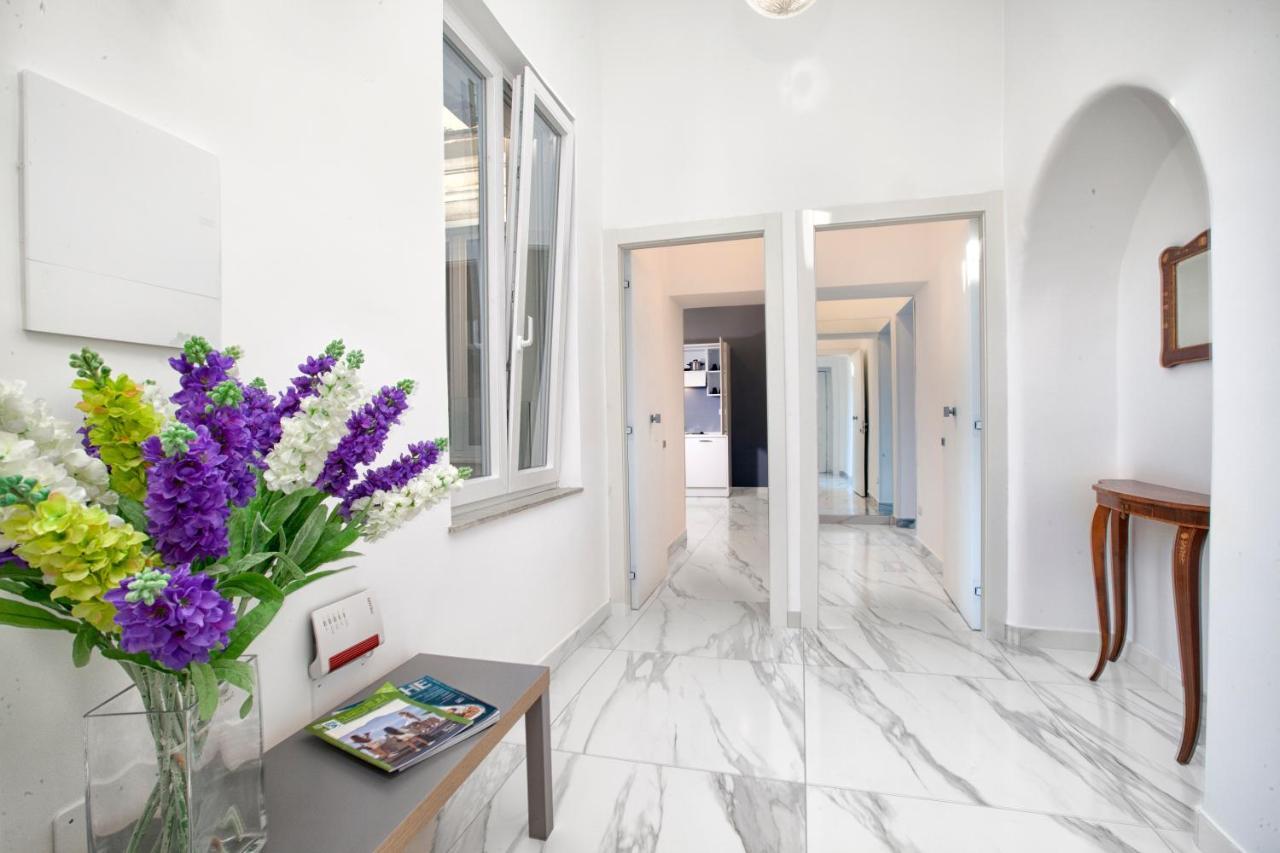 Piazza Tasso Max 1 Leilighet Sorrento Eksteriør bilde