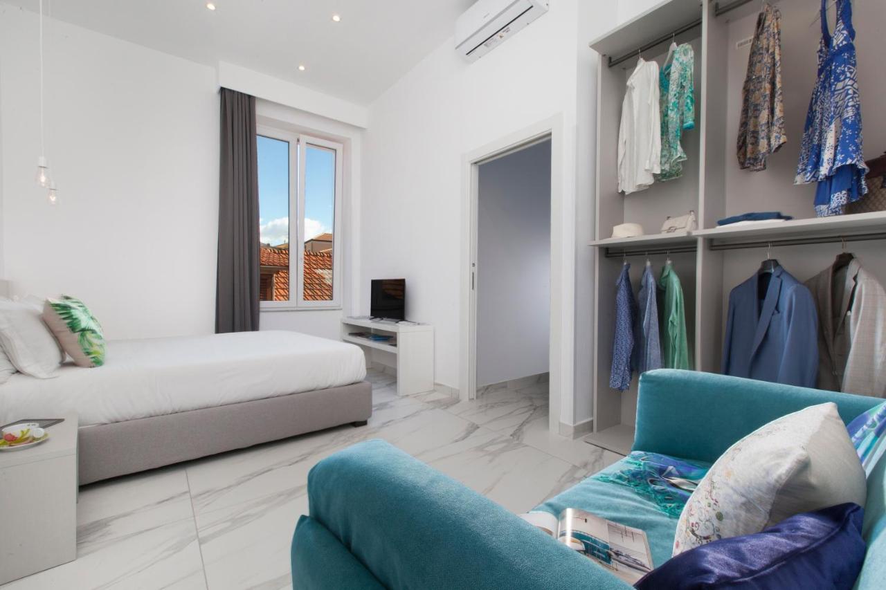 Piazza Tasso Max 1 Leilighet Sorrento Eksteriør bilde